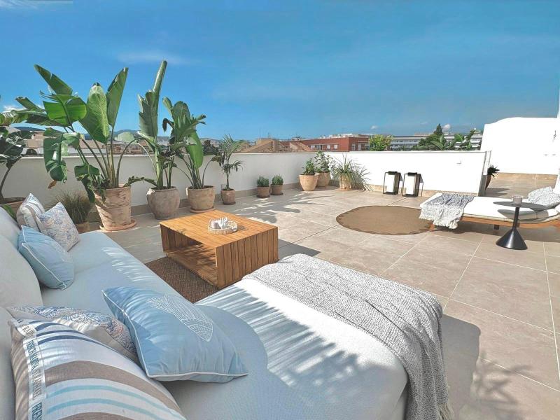 Atíco de obra nueva con 3 dormitorios y gran terraza