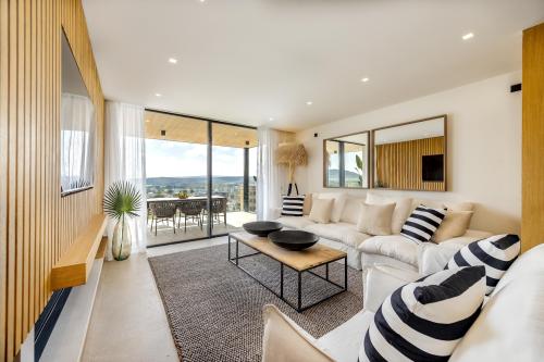 Modern new-build apartment with panoramic views in Santa Ponsa - Last 2 available
