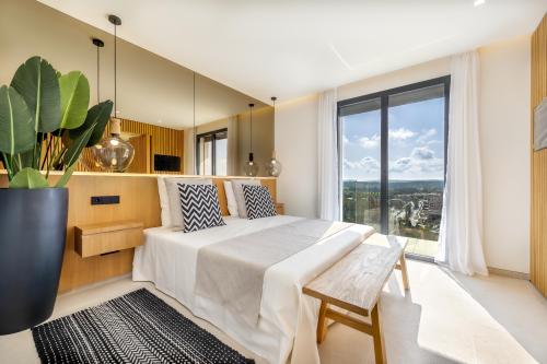 New-built penthouse with rooftop terrace and private pool in Santa Ponsa - Last 2 available