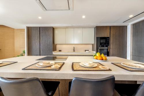 New-built penthouse with rooftop terrace and private pool in Santa Ponsa - Last 2 available